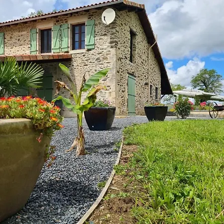 La Maison Du Lac Lavaud Saint-Quentin-sur-Charente Exterior foto
